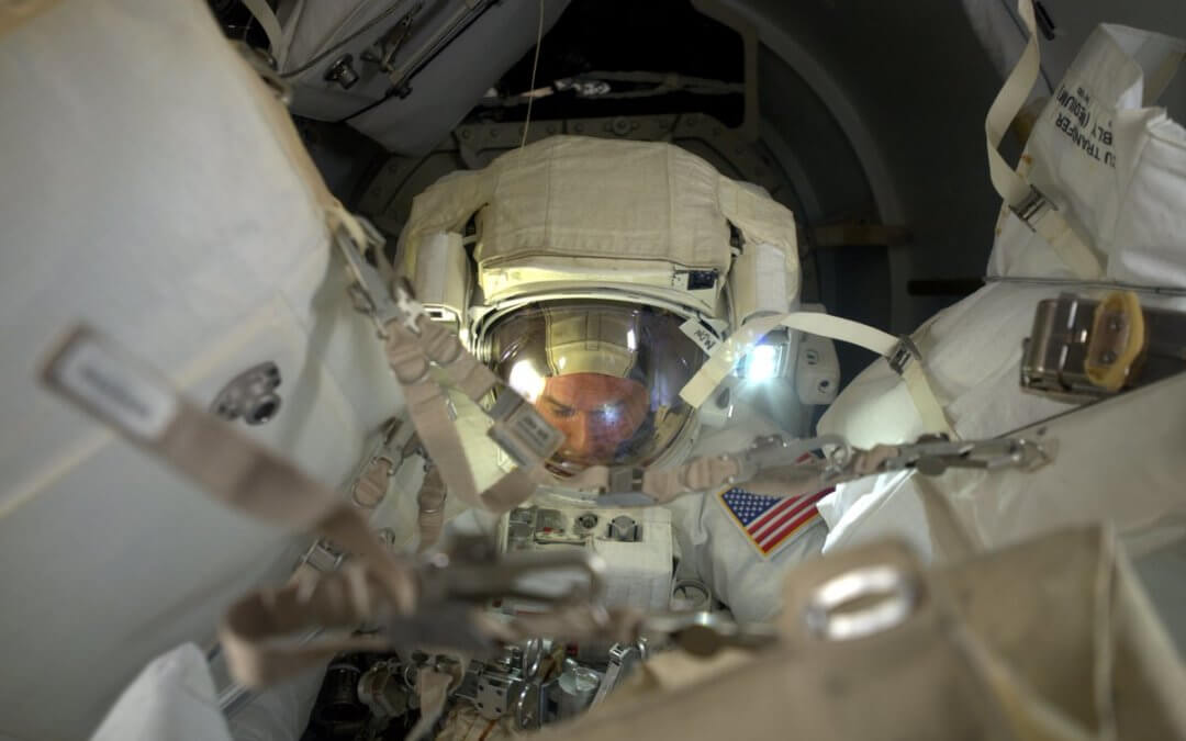 Spacewalk goes slightly awry as cover floats away to become debris (Updated)
