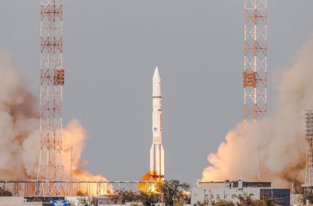 Proton M flies Eutelsat comsat and MEV-1 servicing spacecraft into orbit…then ILS President Kirk Pysher resigns