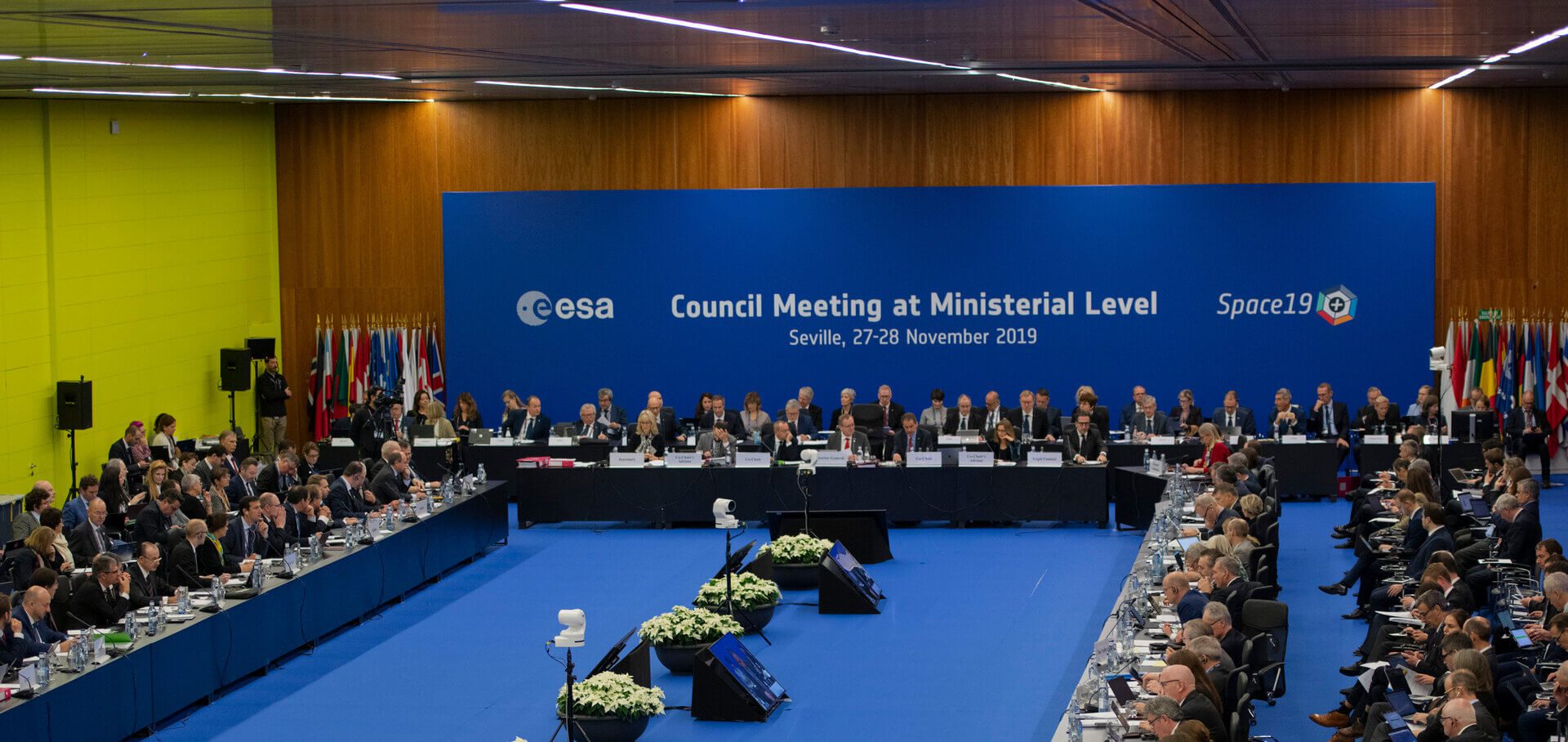 Ministerial meeting agrees ESA budget for next three years