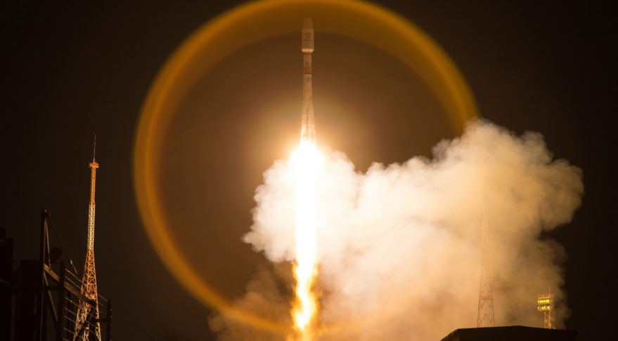 Despite Coronavirus crisis Russians launch Soyuz carrying 34 OneWeb satellites