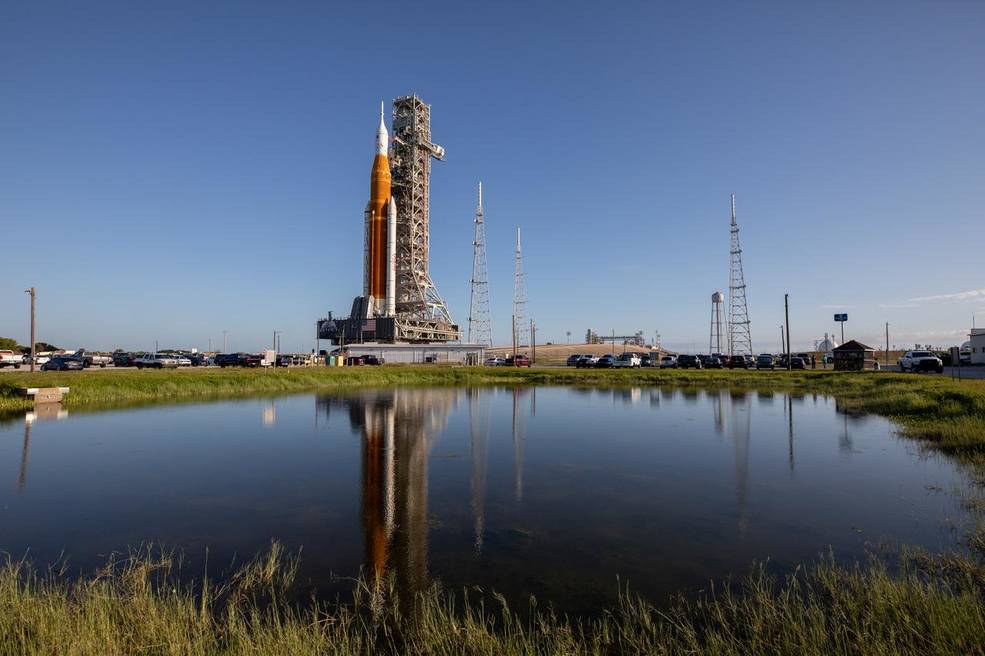 NASA’s SLS heavy lift rocket is passed for lunar duty after completing curtailed fuelling and countdown test