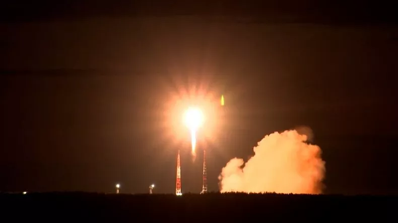 Russia launches Cosmos 2558 military satellite on Soyuz-2.1v which may have an inspection role